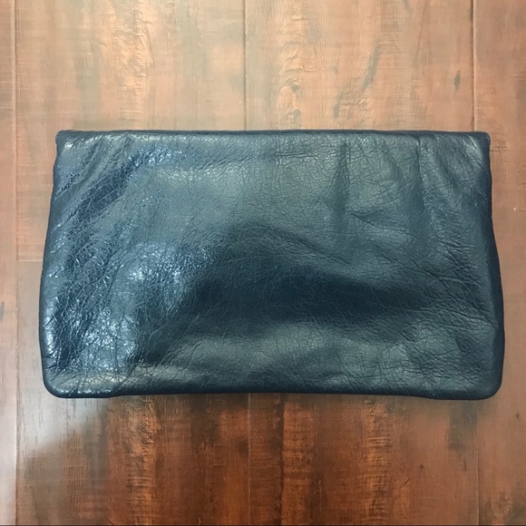 Authentic Balenciaga Envelope Clutch Crossbody - Picture 4 of 8
